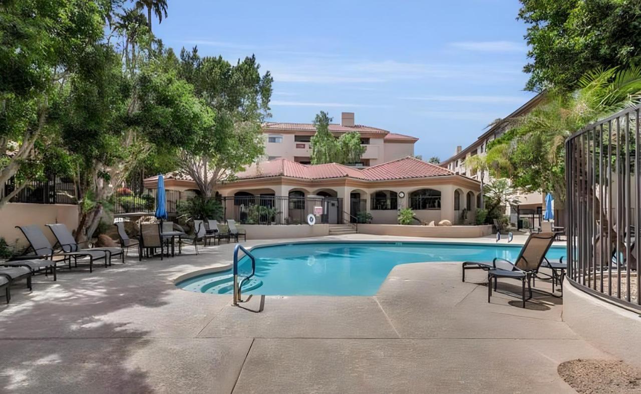 Biltmore Bliss: Desert Retreat! Apartment Phoenix Exterior photo