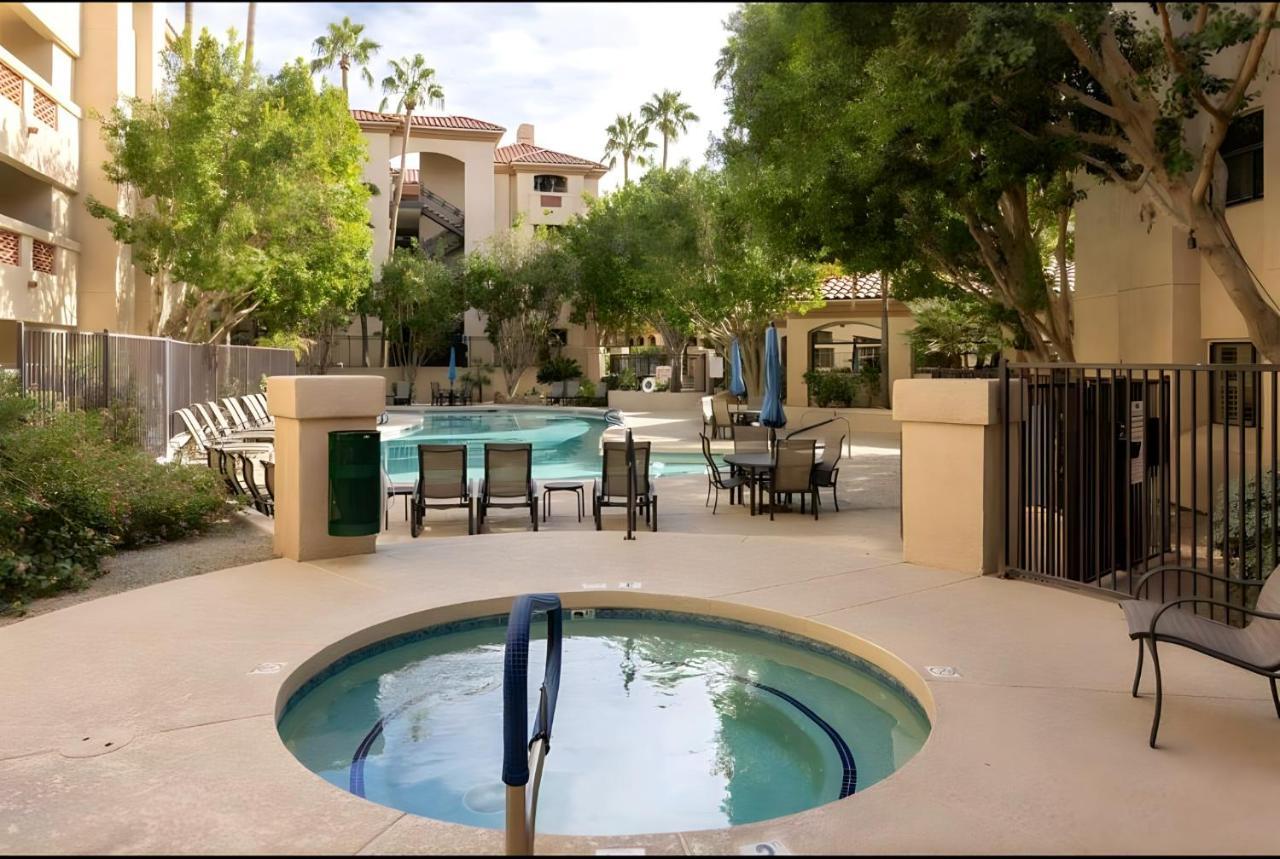 Biltmore Bliss: Desert Retreat! Apartment Phoenix Exterior photo